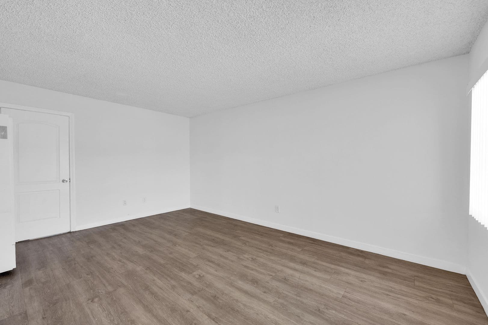 Bellflower Apartment: 10132 Alondra Blvd. & 16102 Cornuta Ave.