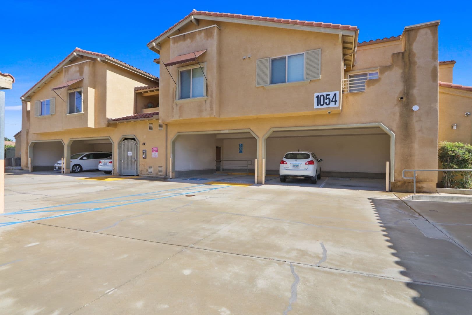 Riverside Apartment: 1054 N Orange St.