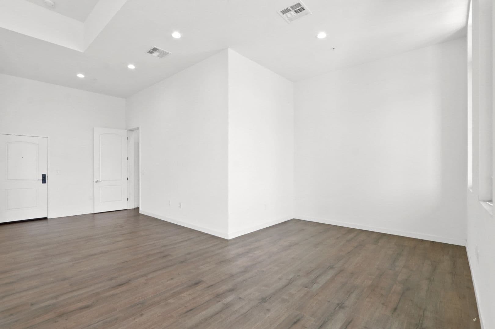 San Gabriel Apartment: 109 S. Alanmay Ave