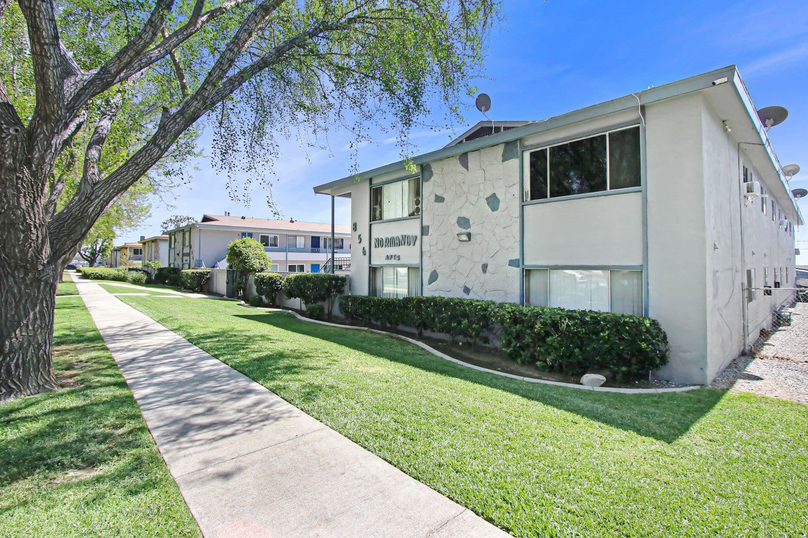 Upland Apartment: 854-856 Orchid Ct.