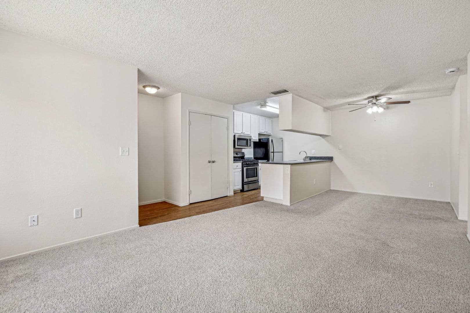 Sacramento Apartment: 2763 River Plaza Drive