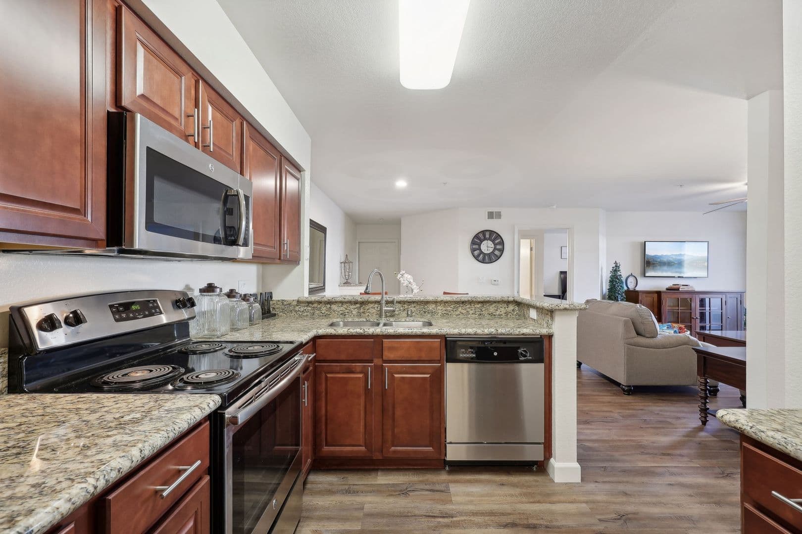 Sacramento Apartment: 1070 Lake Front Drive