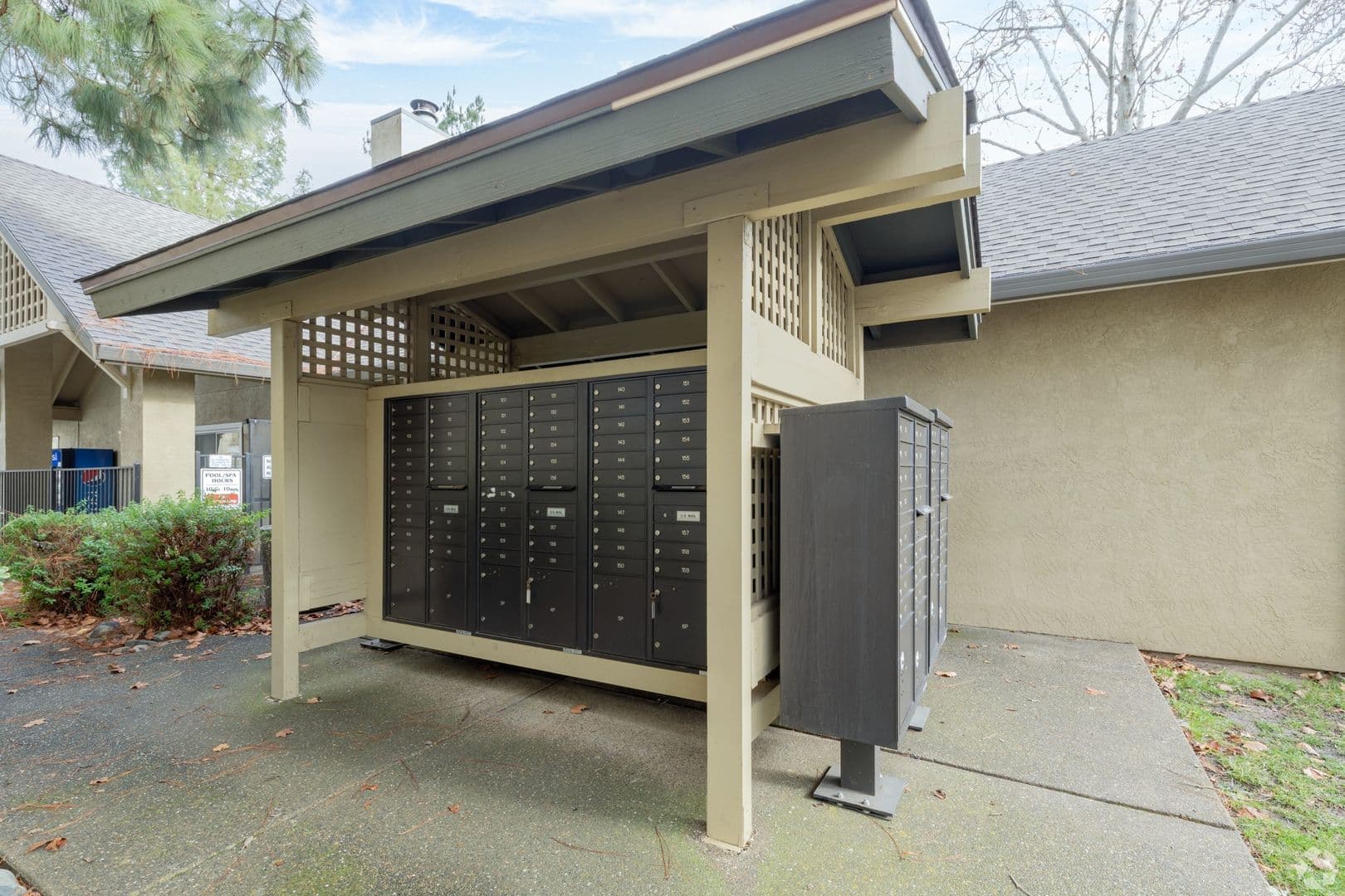 Davis Apartment: 2505 Fifth Street