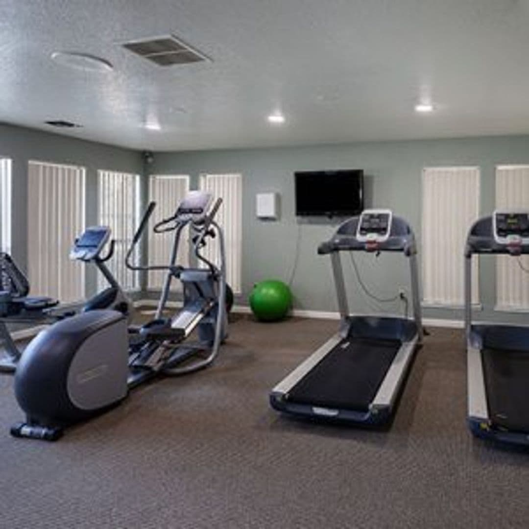 Roseville Apartment: 300 Cirby Hills Drive