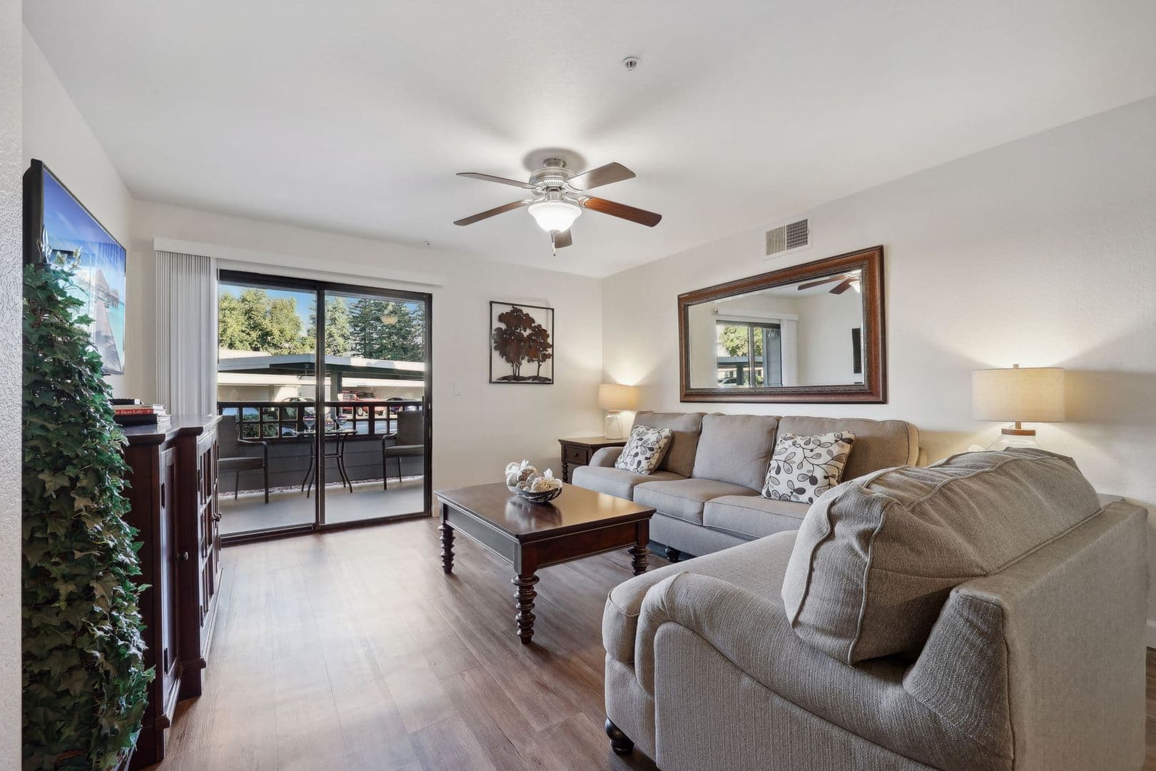 Sacramento Apartment: 1070 Lake Front Drive