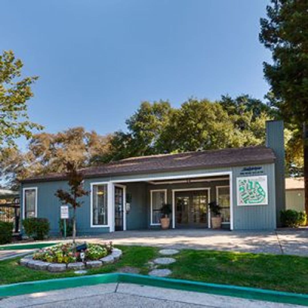 Roseville Apartment: 300 Cirby Hills Drive