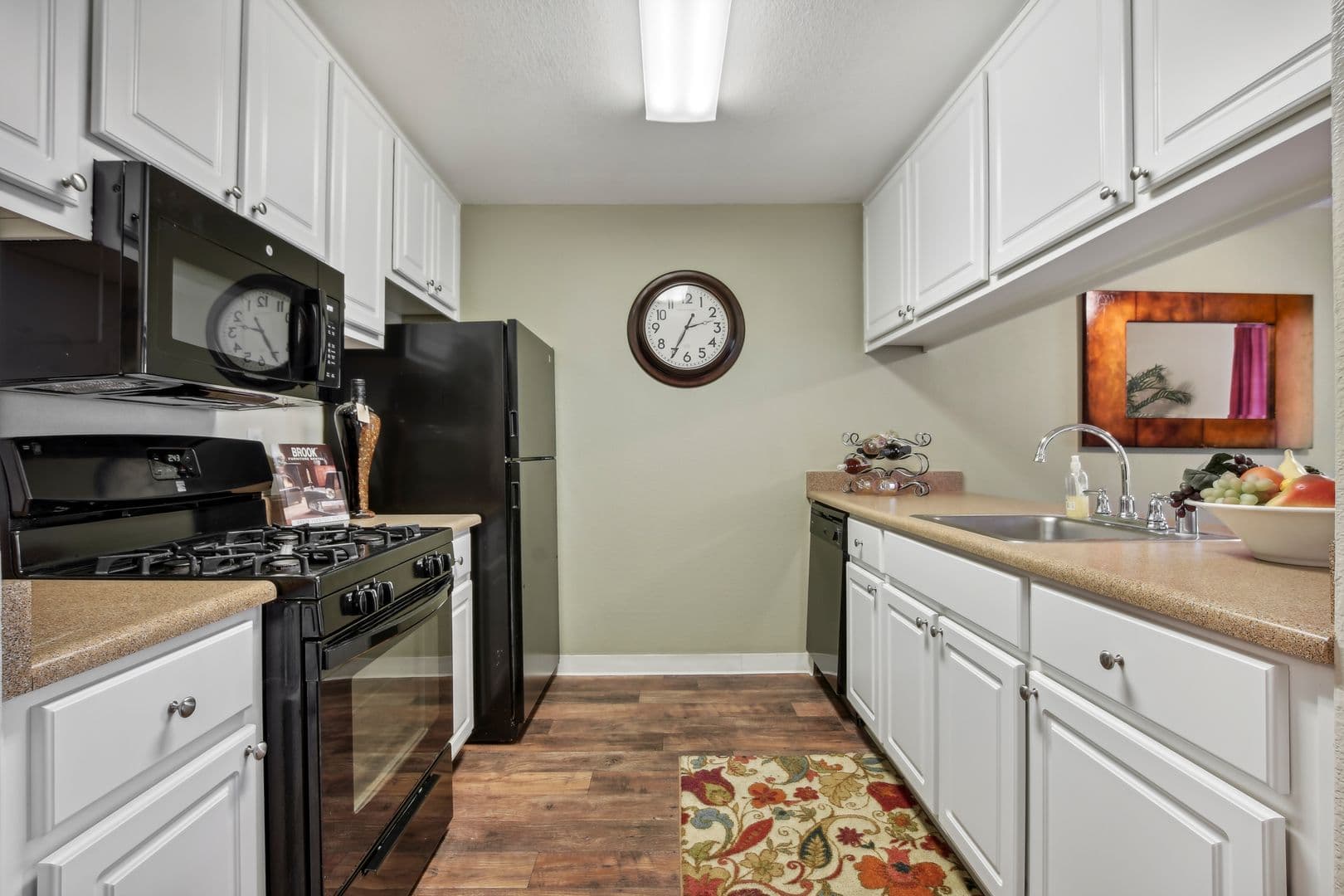 Sacramento Apartment: 2763 River Plaza Drive