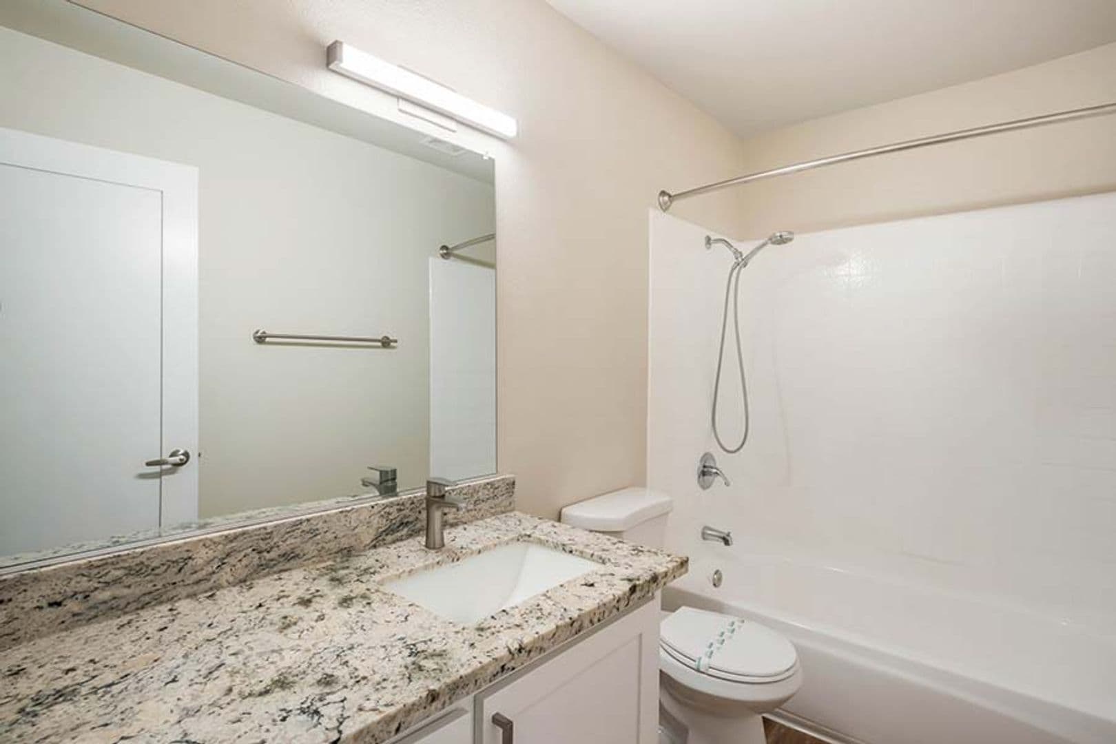 Roseville Apartment: 333 Cirby Way