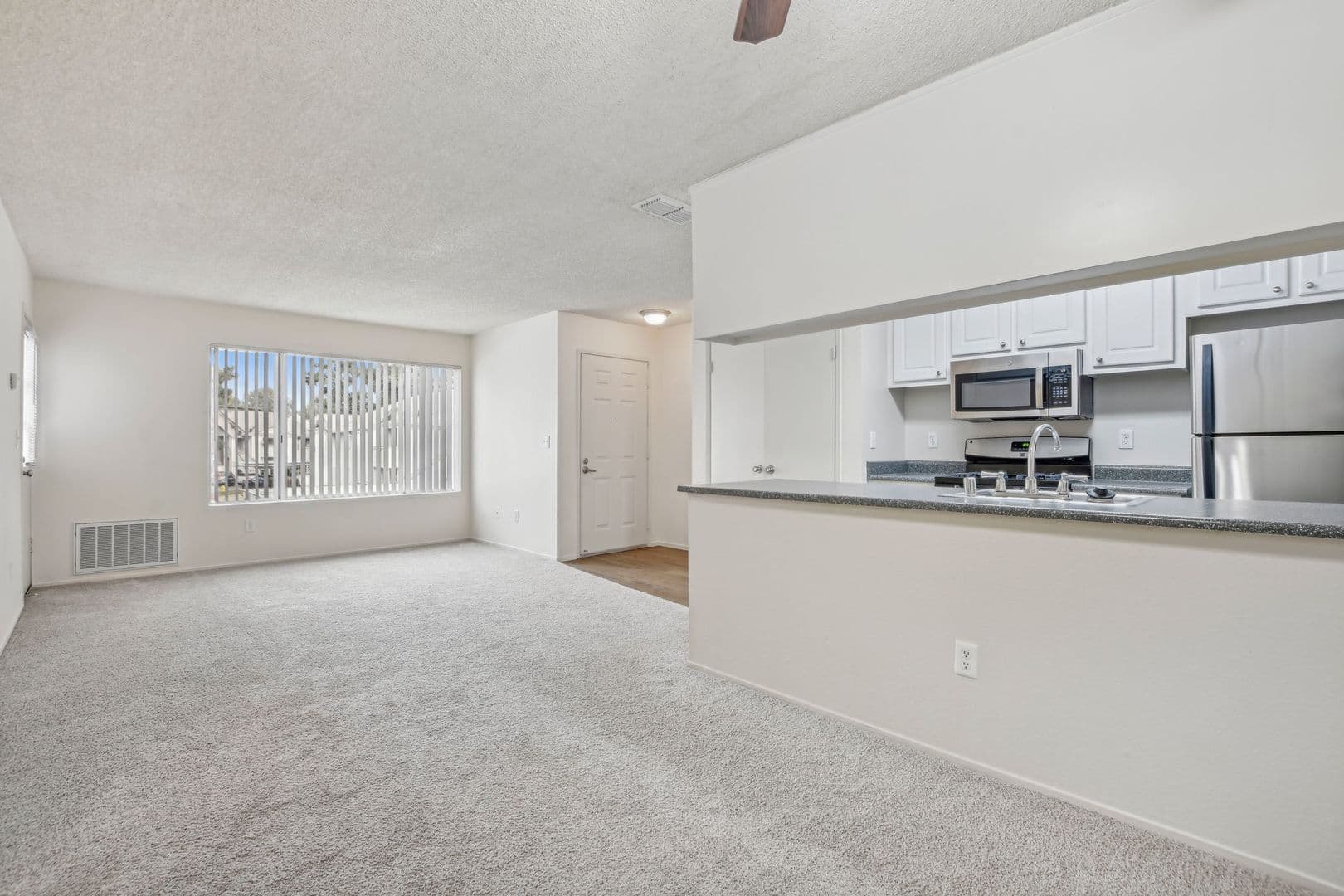 Sacramento Apartment: 2763 River Plaza Drive