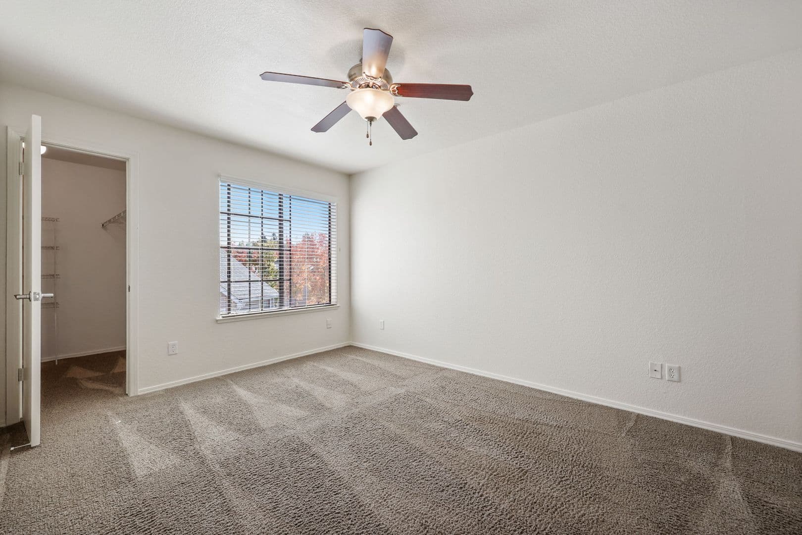 Sacramento Apartment: 1070 Lake Front Drive