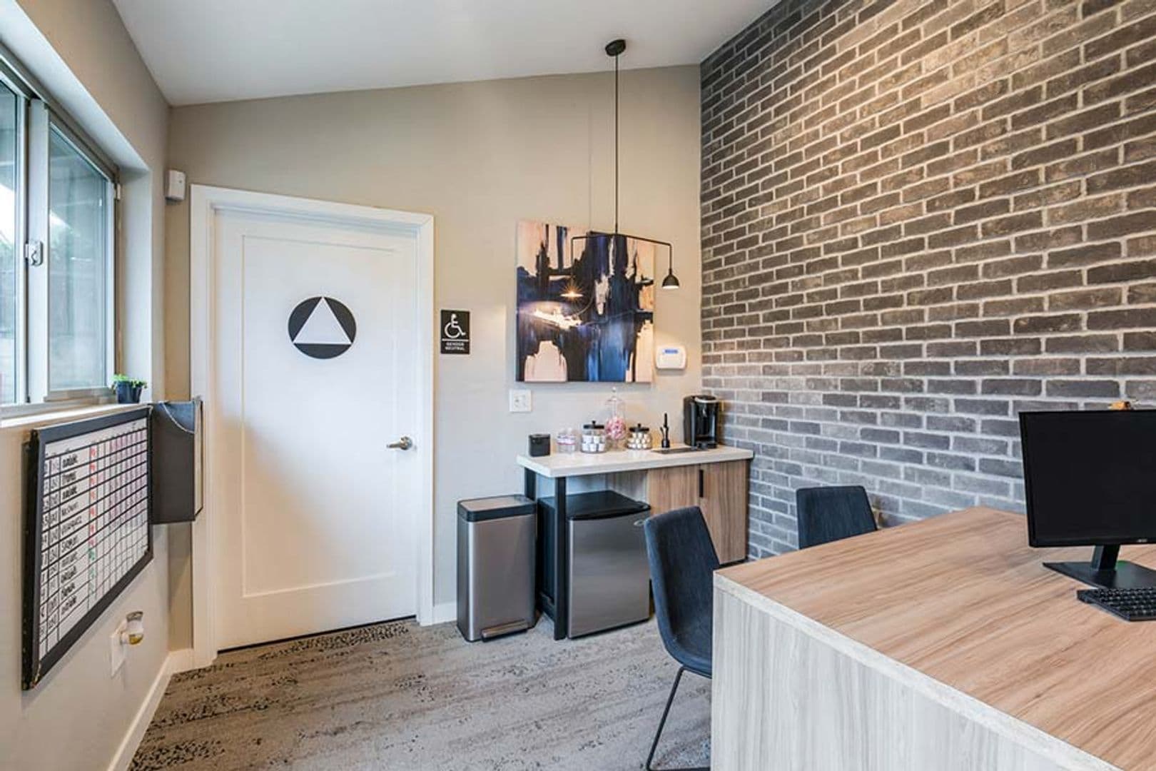 Roseville Apartment: 333 Cirby Way