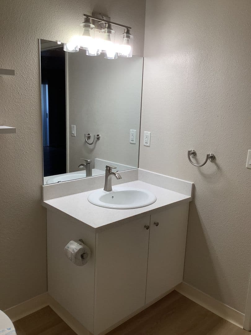 Turlock Apartment: 1100 Pedras Road