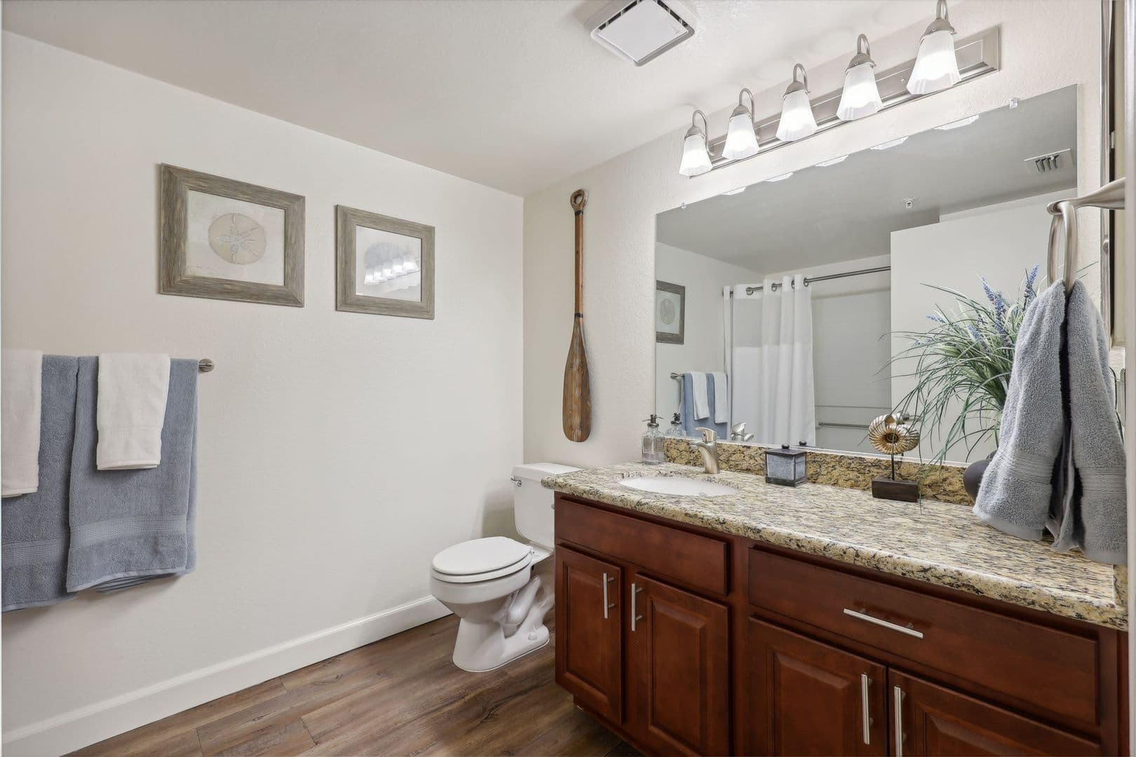 Sacramento Apartment: 1070 Lake Front Drive