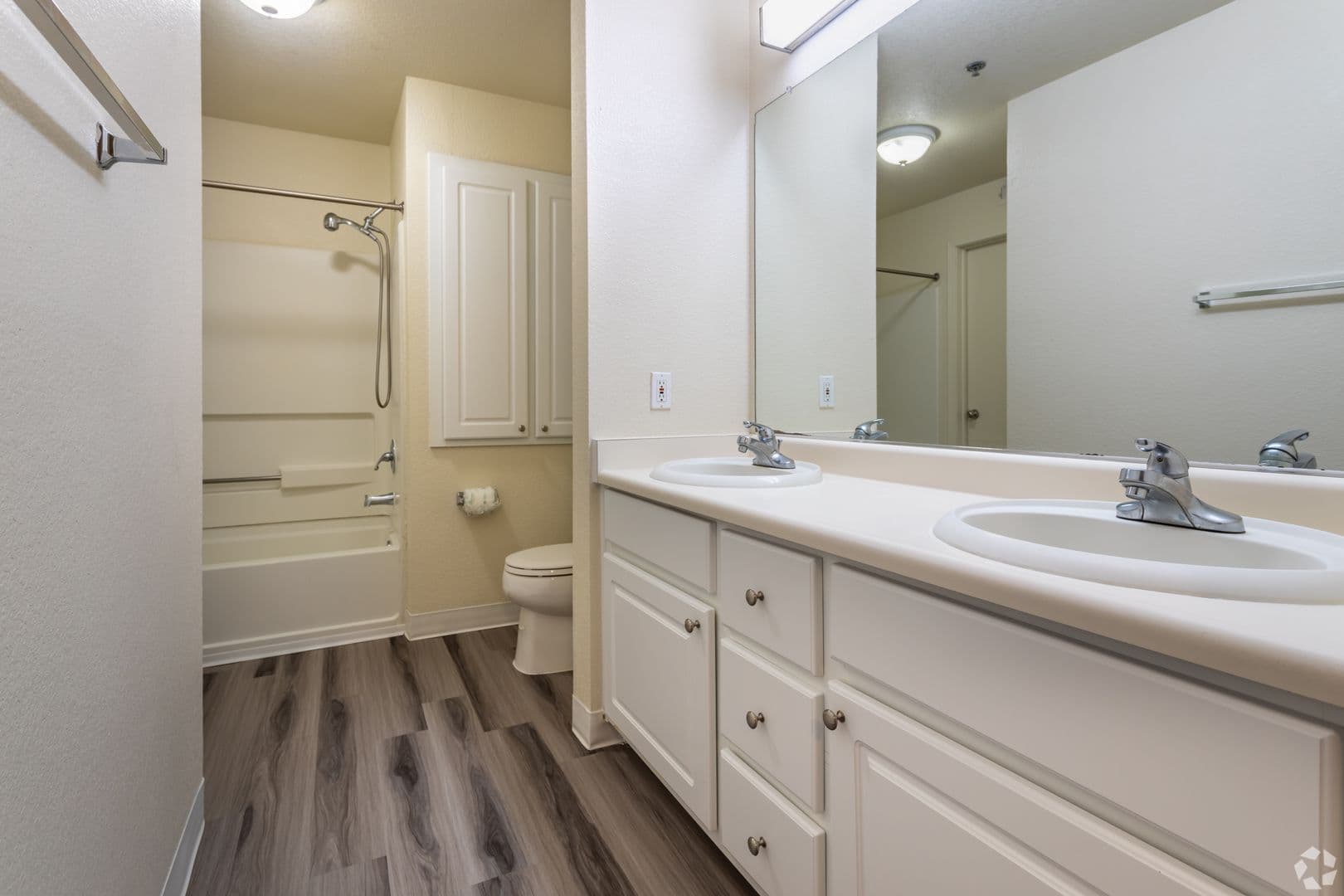 Davis Apartment: 2505 Fifth Street