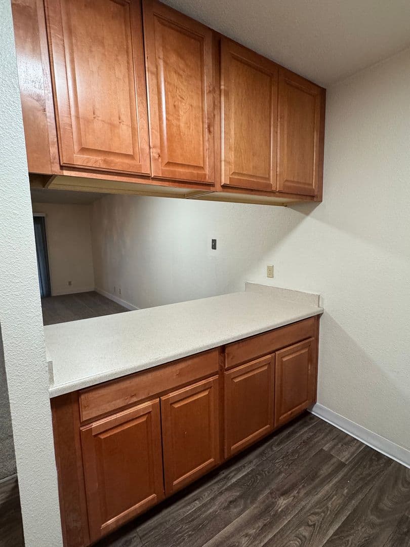 Davis Apartment: 2950 Portage Bay West