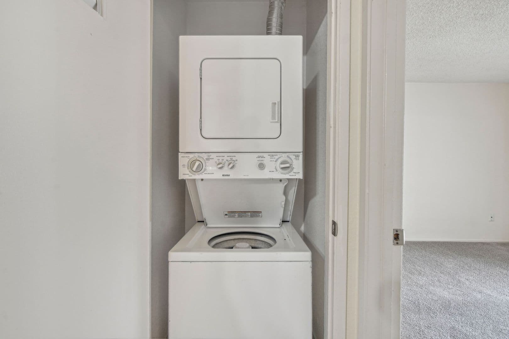 Sacramento Apartment: 2763 River Plaza Drive