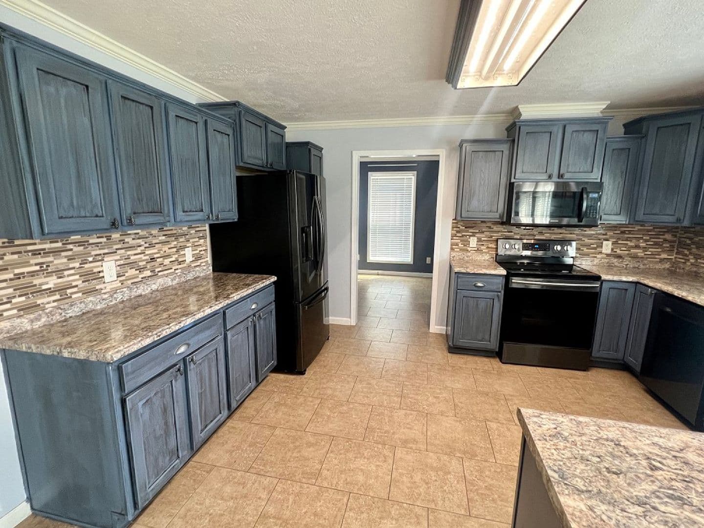 Shelbyville House: 1625 Hwy 64 W