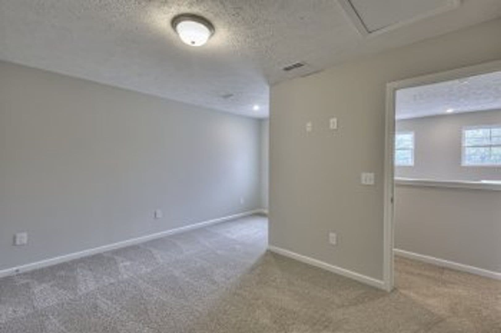 Manchester Townhome: 175 Creek Wood Rd