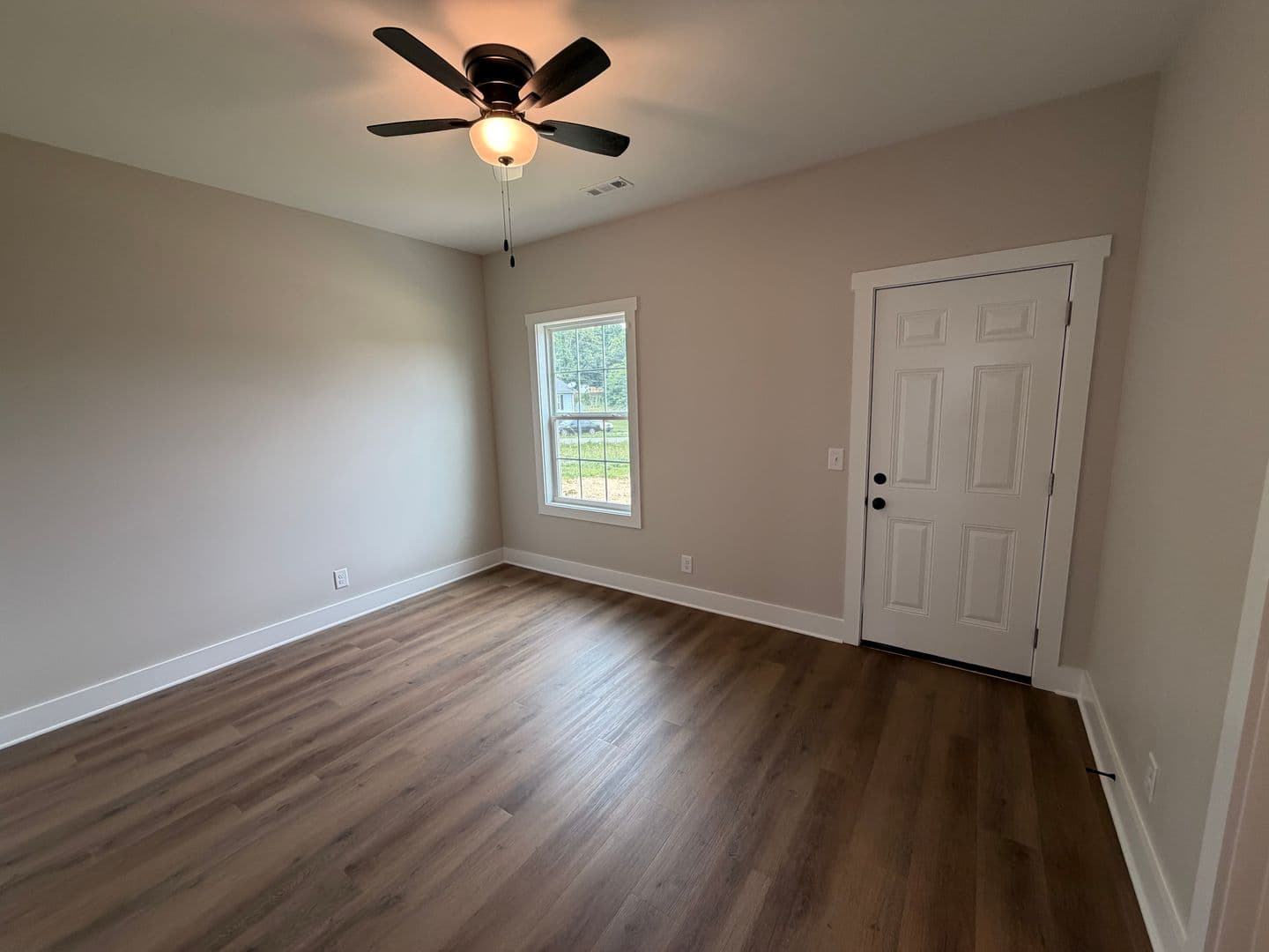 Shelbyville House: 201 Cates St