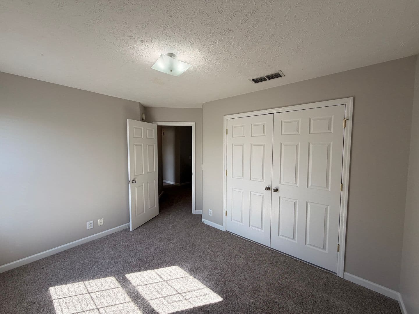 Murfreesboro House: 1836 Antebellum Drive