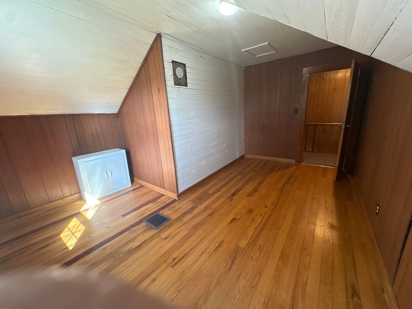 Hillsboro House: 4350 Stephenson Road