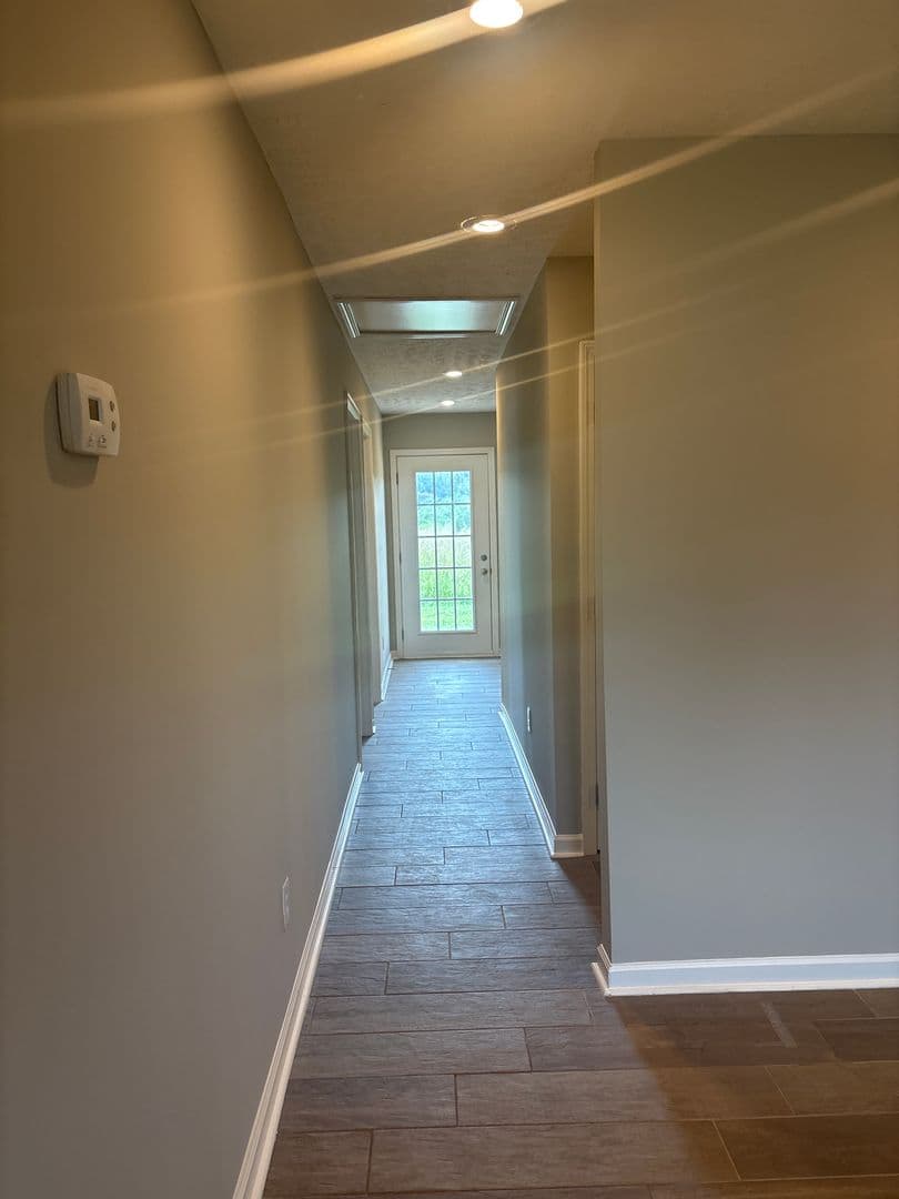 Winchester House: 1108 Old Cowan Road