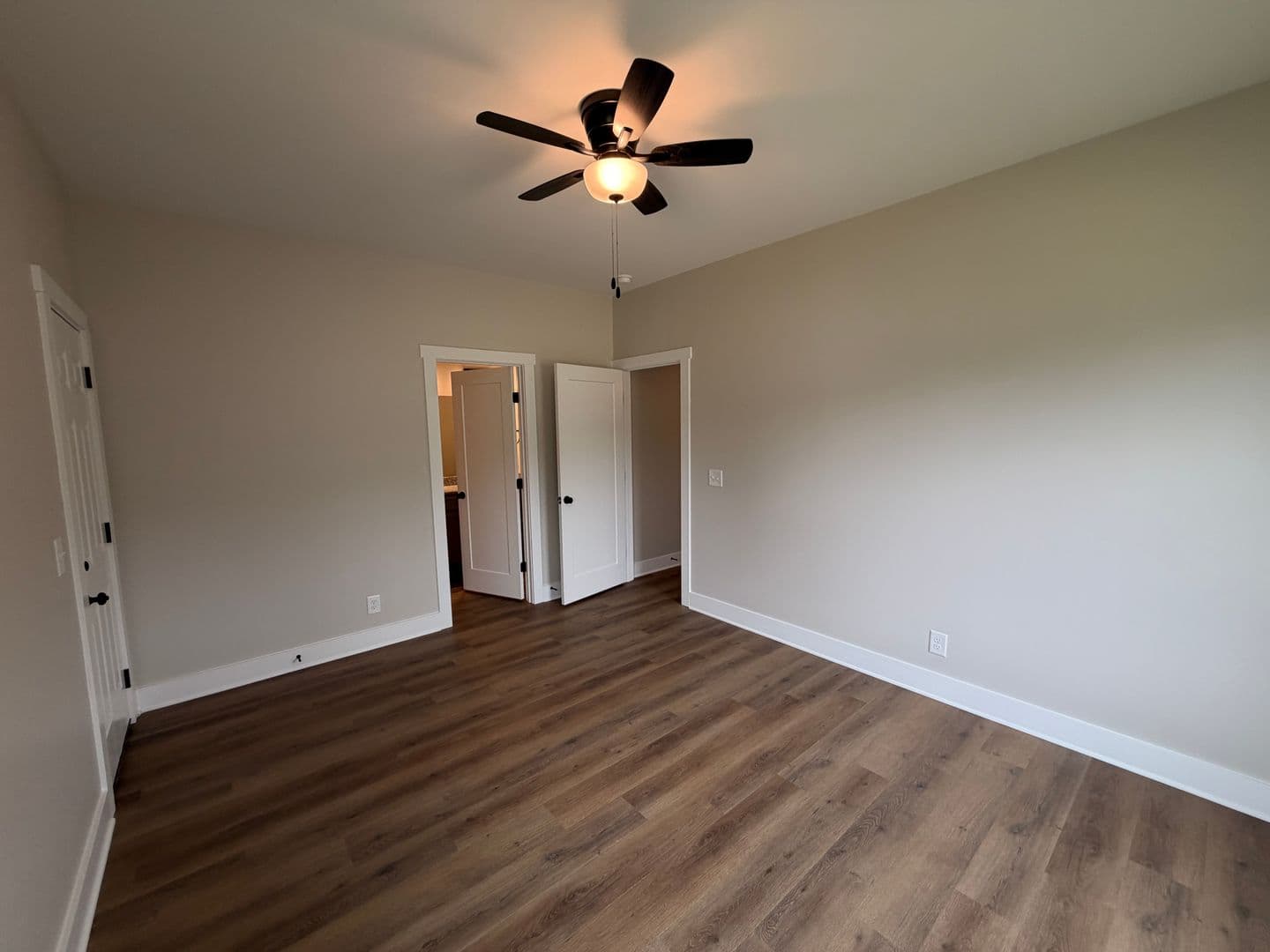 Shelbyville House: 206 Cates St