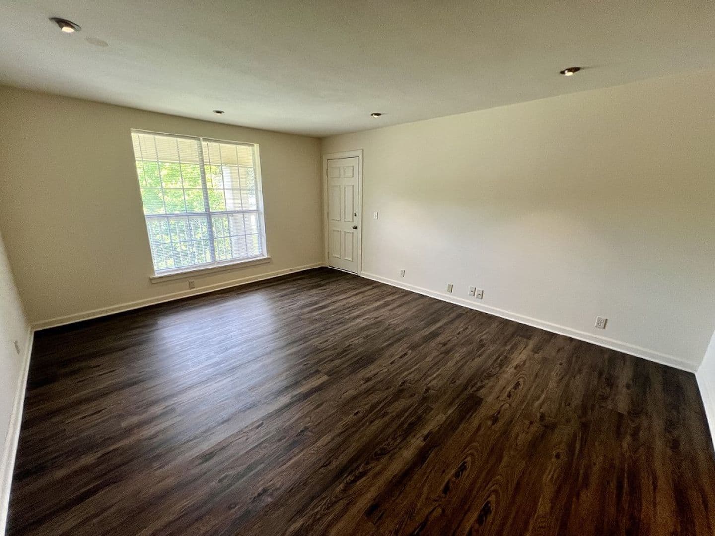 Murfreesboro Apartment: 1280 Middle Tennessess Blvd