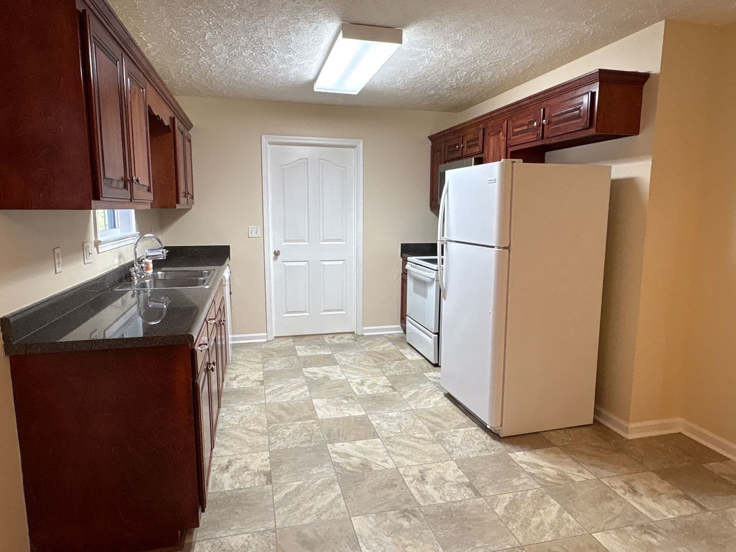 Manchester House: 173 Forrestwood Drive