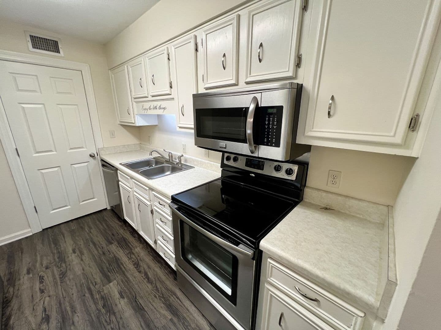 Murfreesboro Apartment: 1280 Middle Tennessess Blvd