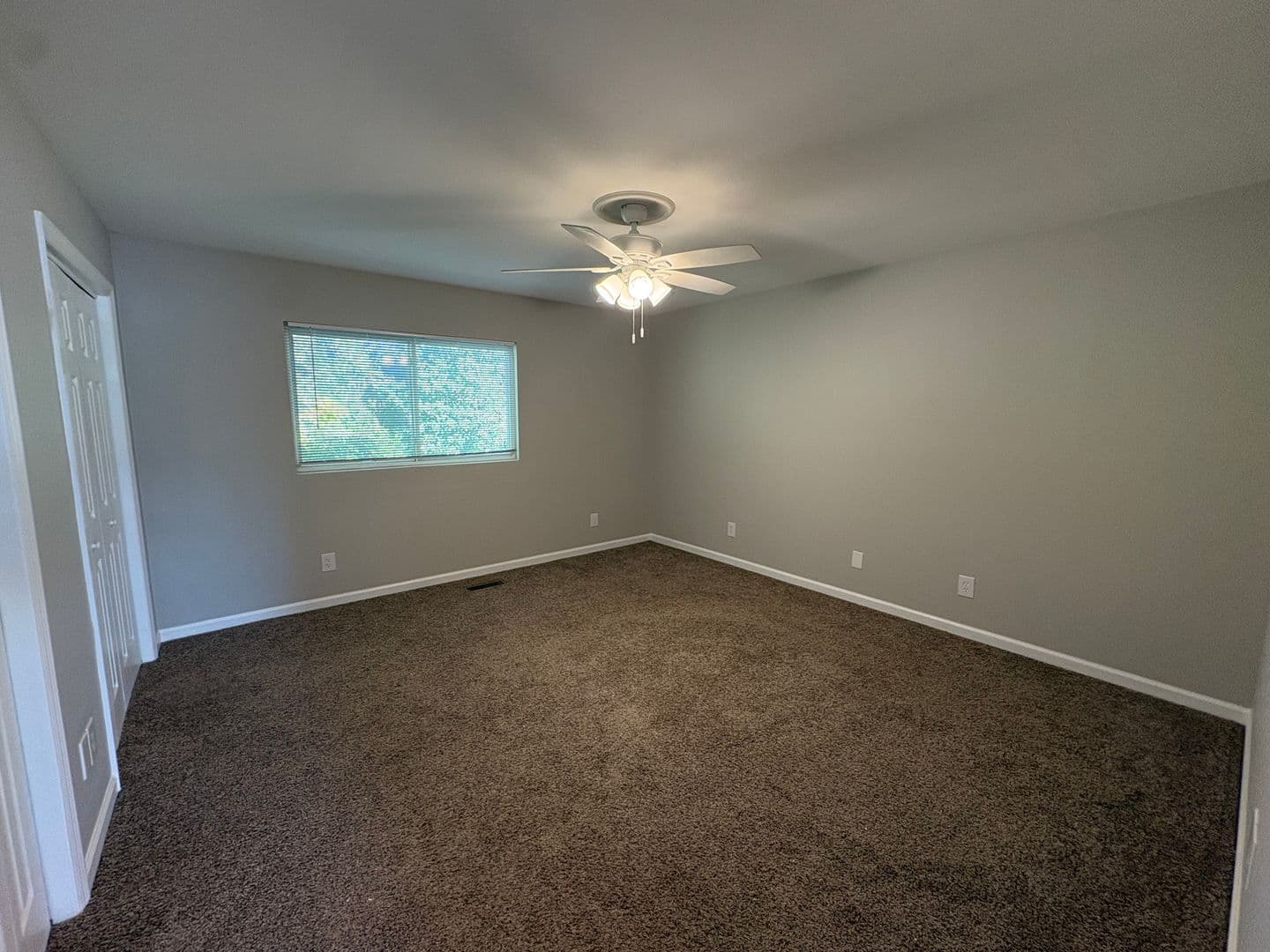 Tullahoma Townhome: 601 E Grundy St.