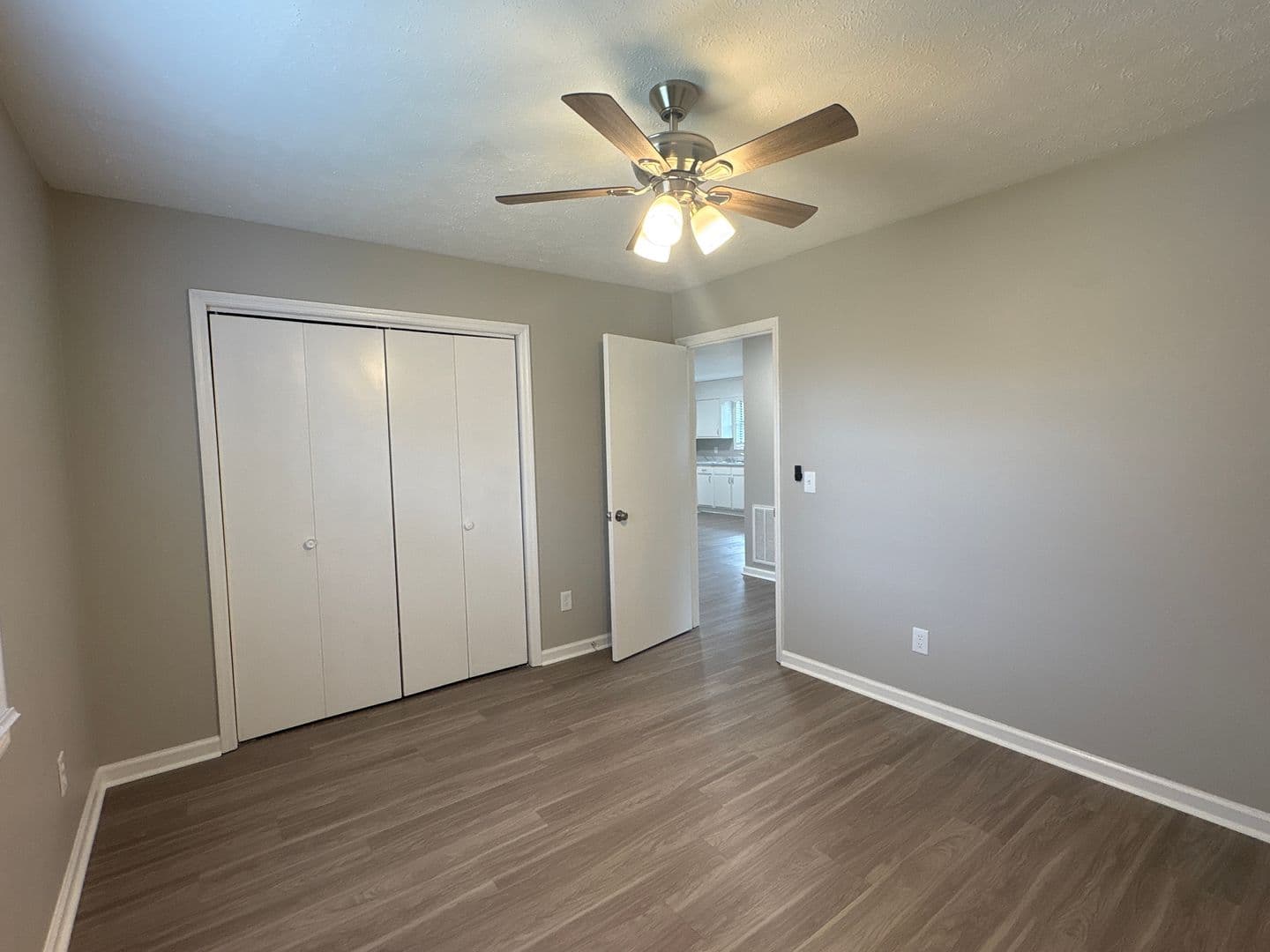 Manchester Townhome: 506 E. Main Street