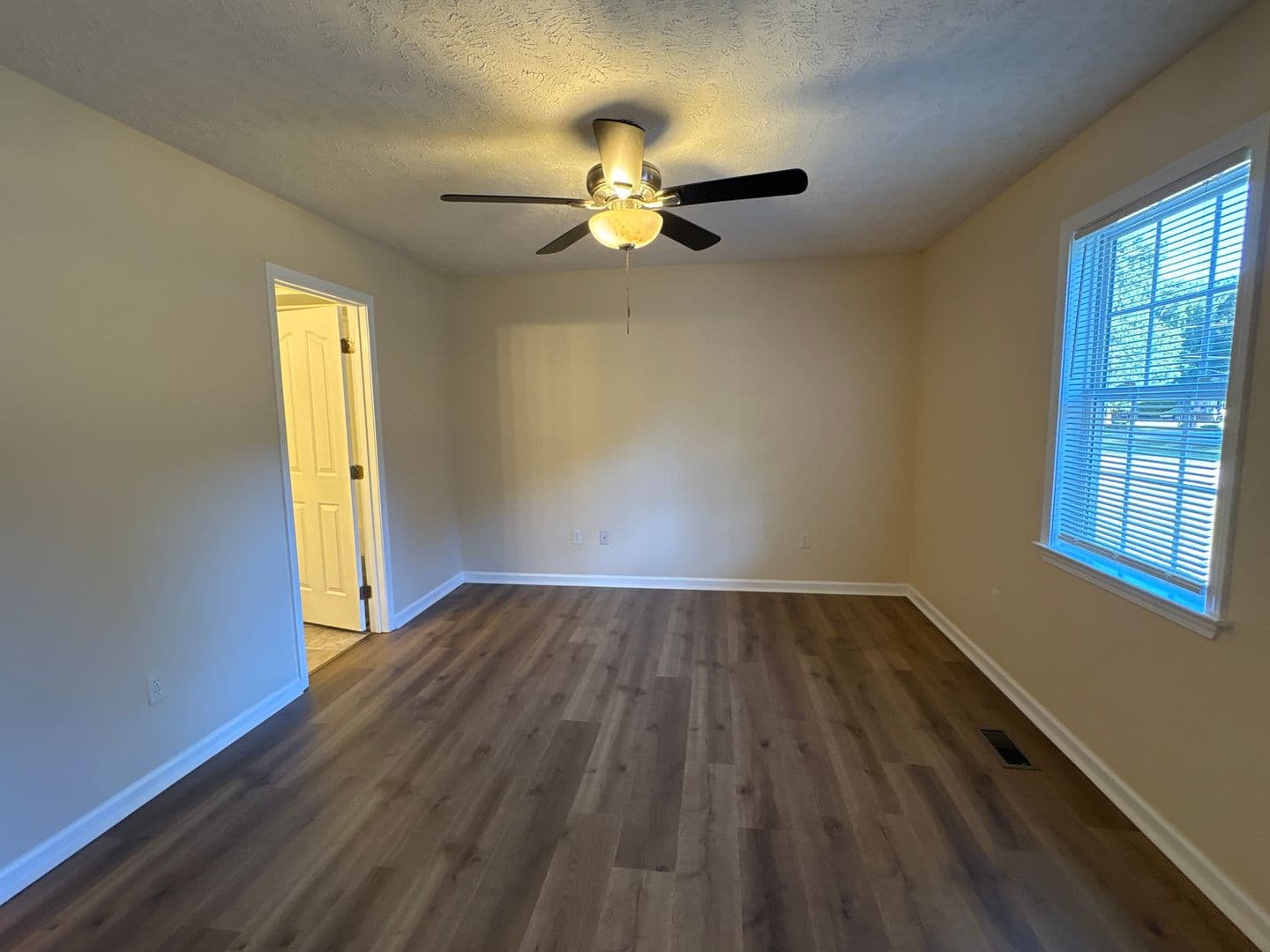 Manchester House: 173 Forrestwood Drive