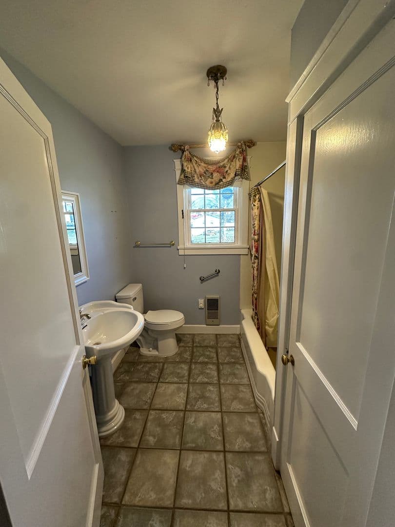 Shelbyville House: 709 S Brittain Street