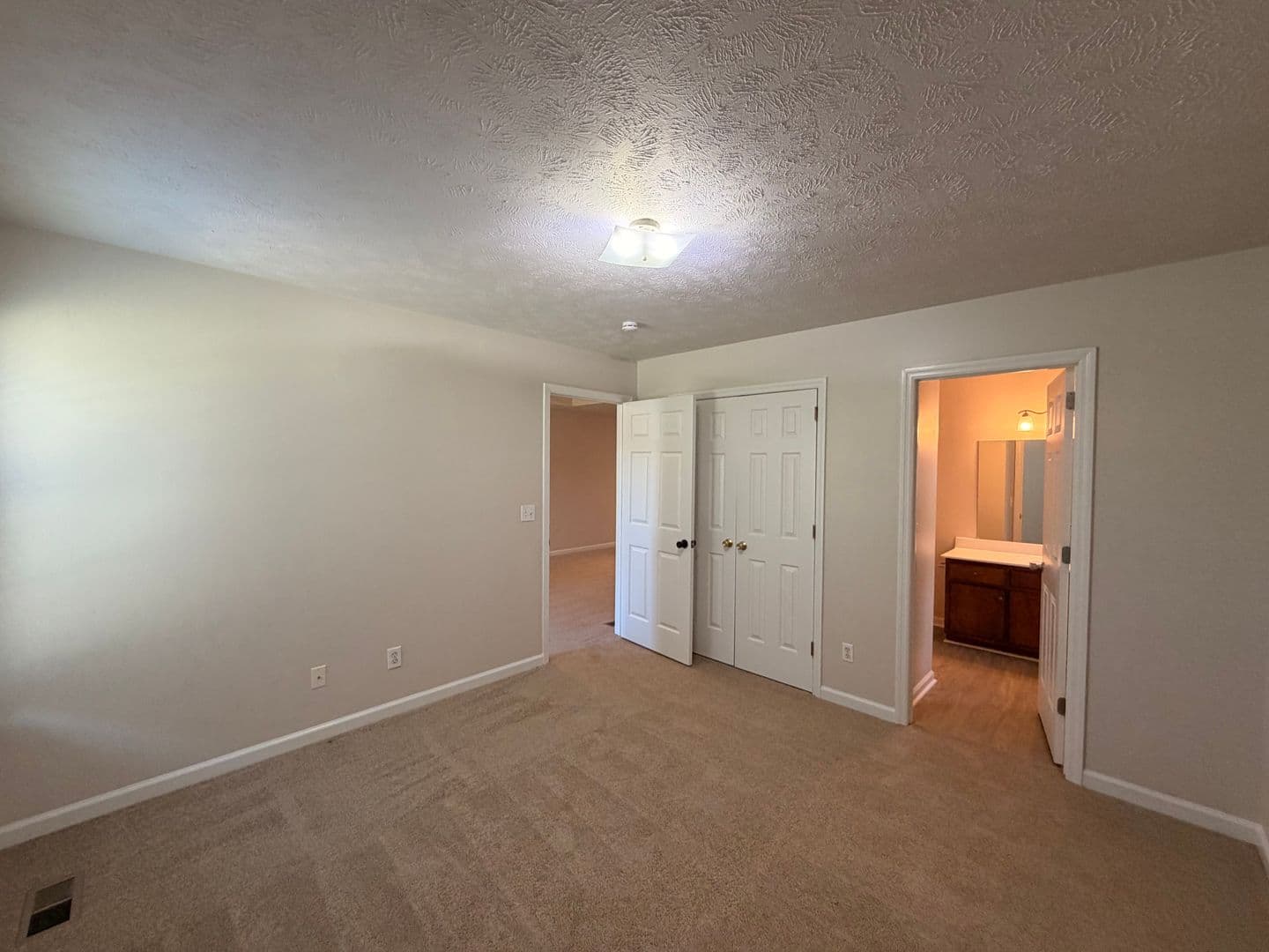Smyrna House: 406A Hazelwood Drive