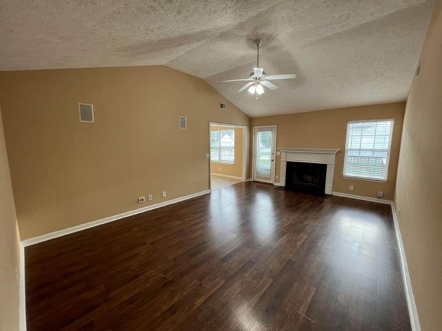 Murfreesboro House: 1119 Eastwoods Drive