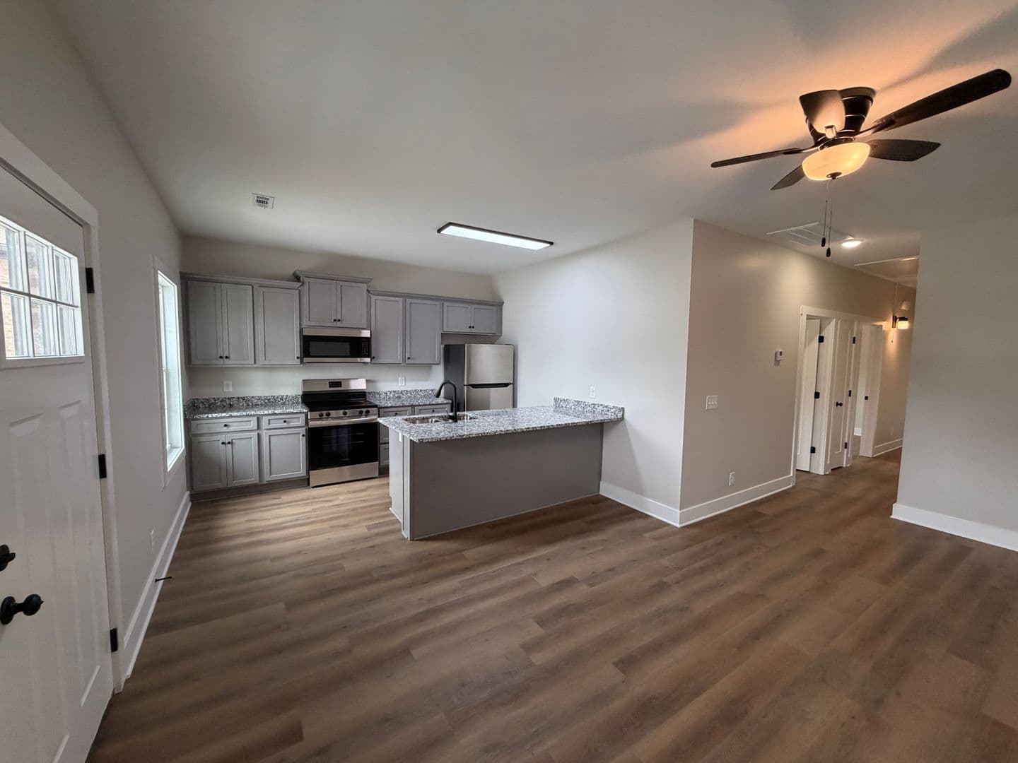 Shelbyville House: 206 Cates St