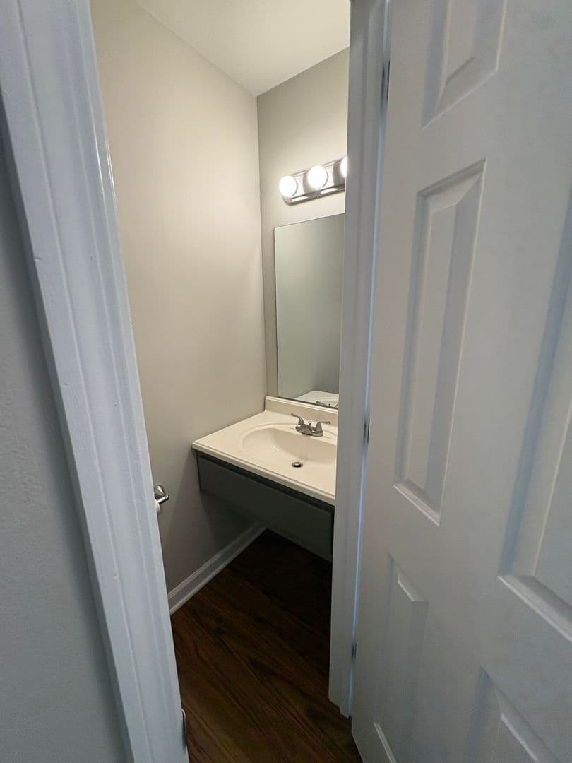 Tullahoma Townhome: 601 E Grundy St.