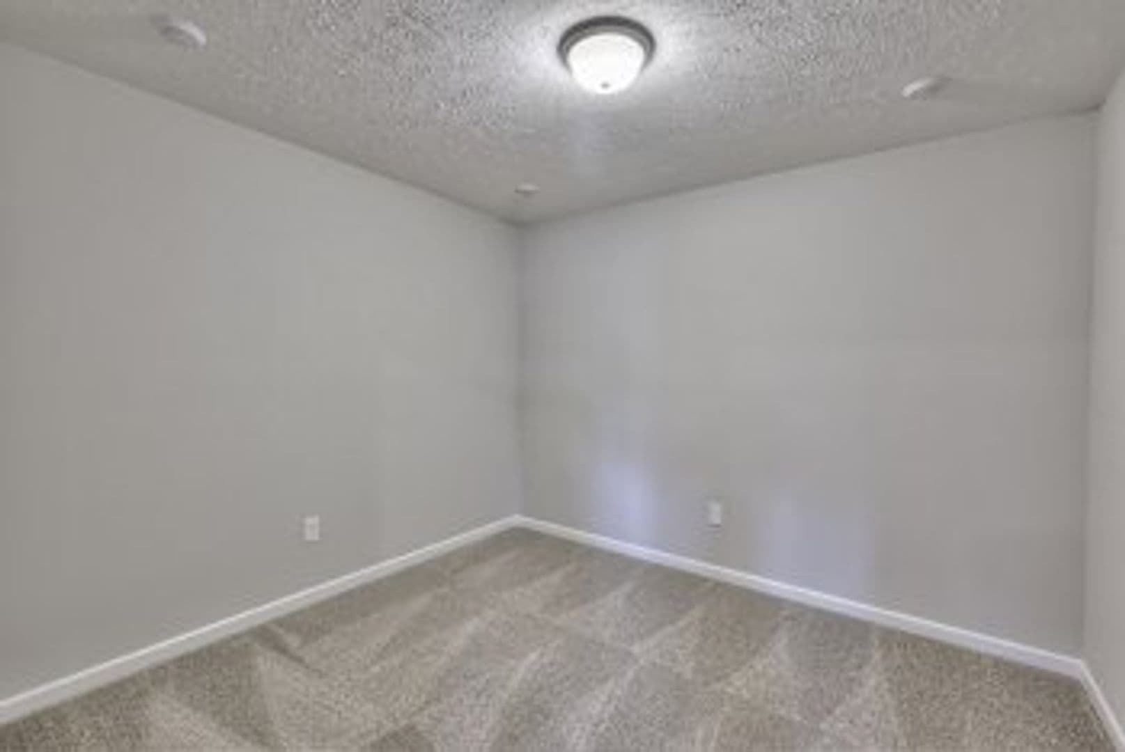 Manchester Townhome: 175 Creek Wood Rd
