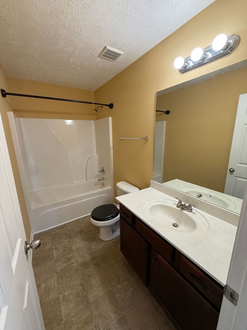 Christiana House: 2672 Delong Street