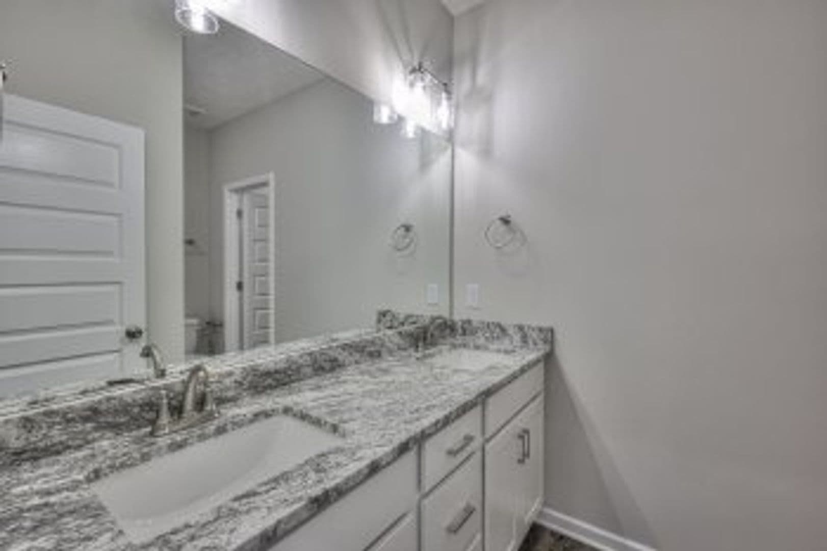 Manchester Townhome: 175 Creek Wood Rd