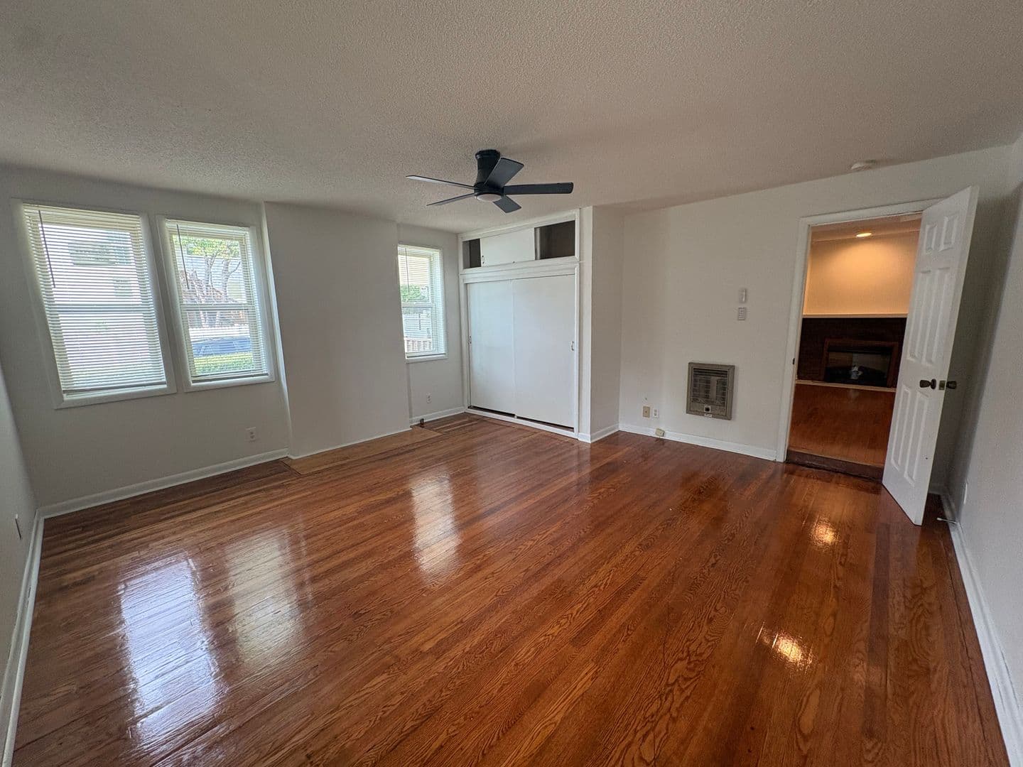 Winchester Apartment: 408 3rd Avenue NW