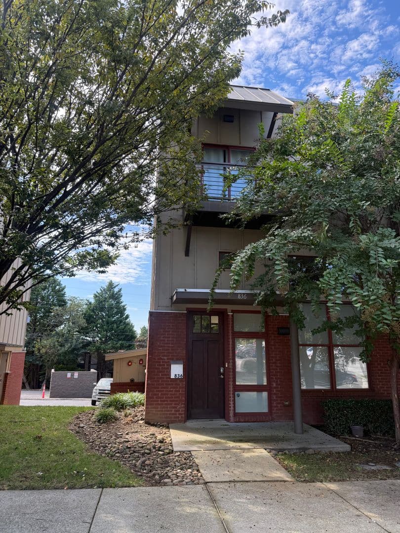 Chattanooga Townhome: 836 E 8th Street