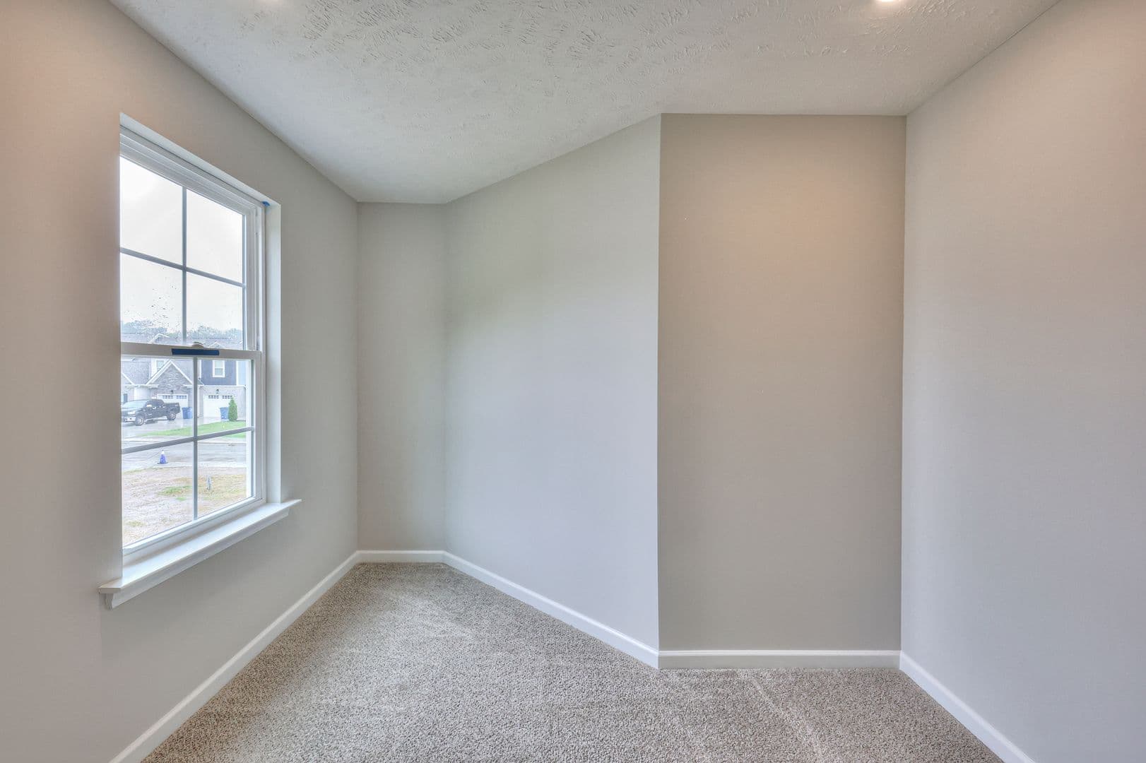 Manchester Townhome: 230 Creek Wood Rd.