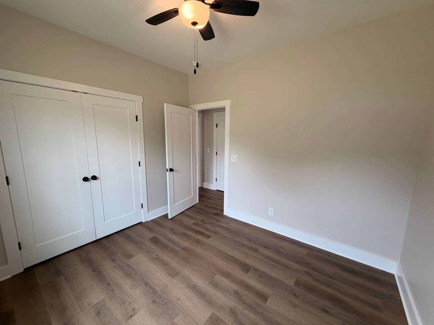 Shelbyville House: 201 Cates St