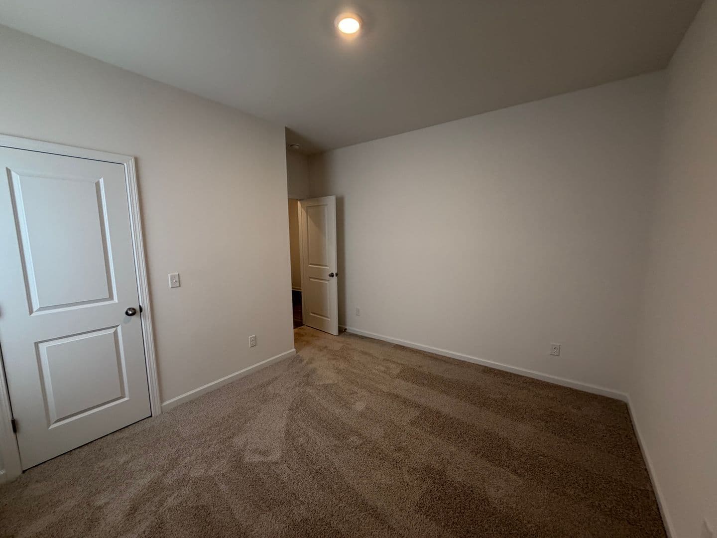 Shelbyville House: 225 idle Drive
