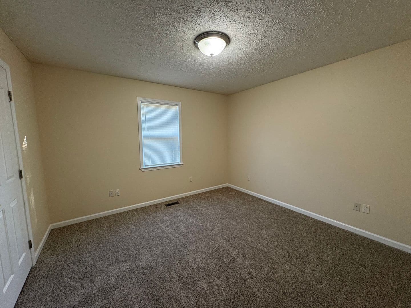 Manchester House: 173 Forrestwood Drive