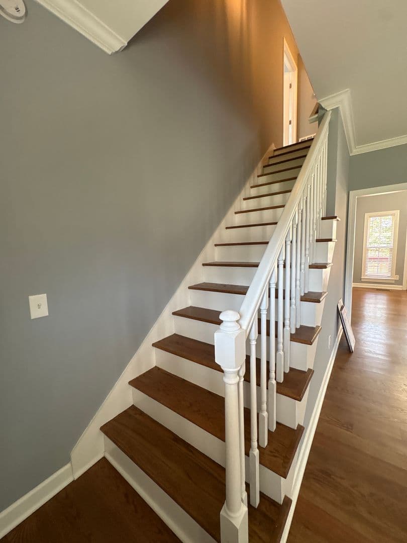 Manchester House: 187 Oak Hollow Road