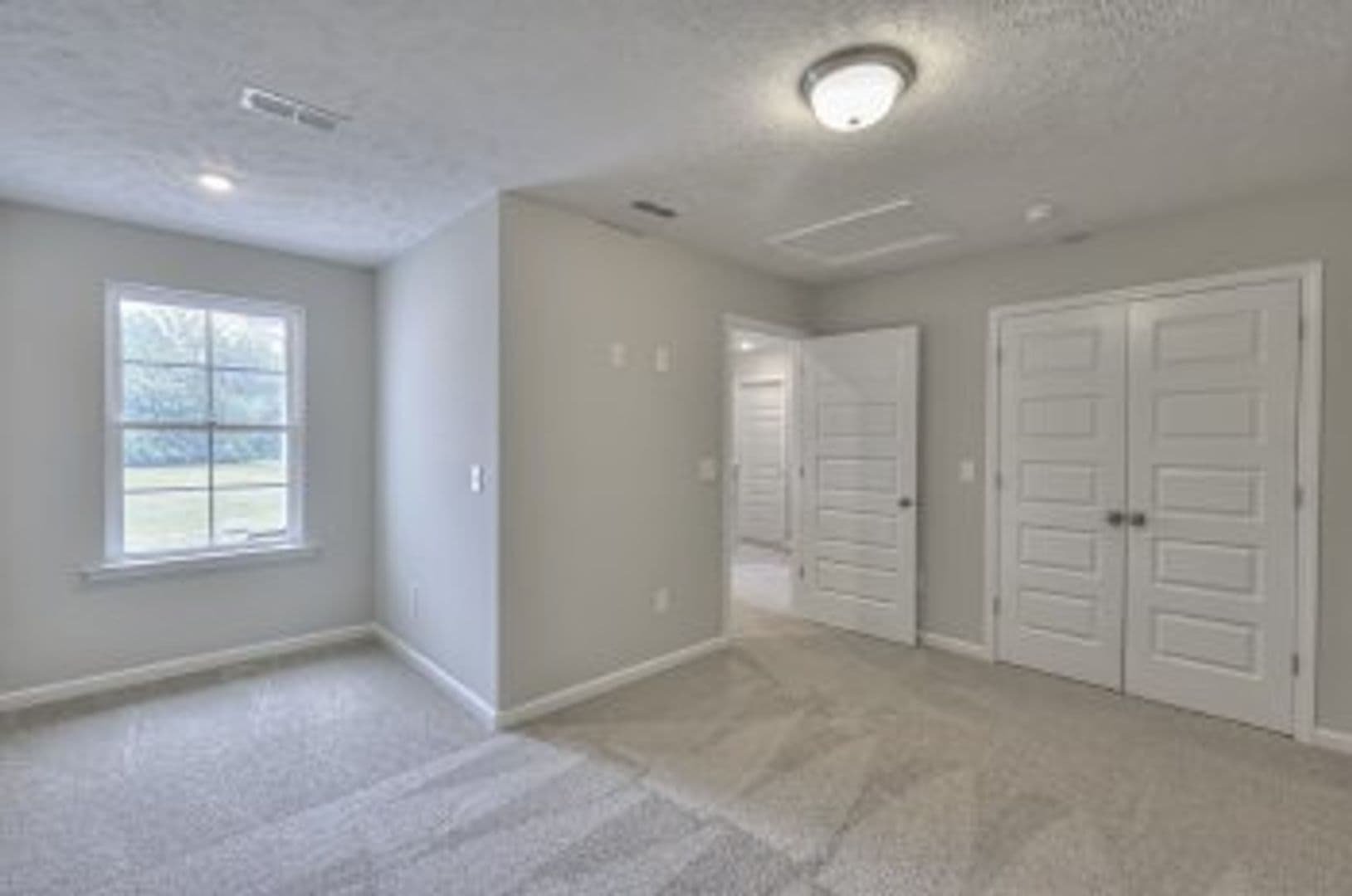 Manchester Townhome: 175 Creek Wood Rd