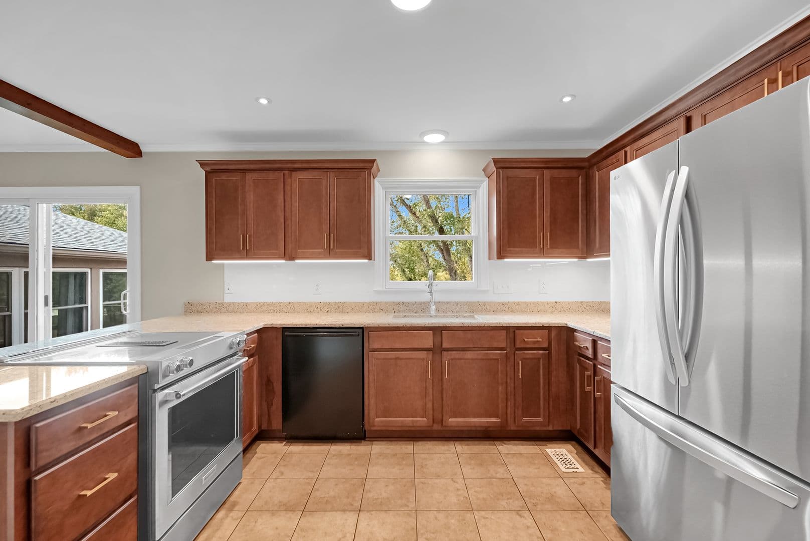 Murfreesboro House: 711 Warrior Drive